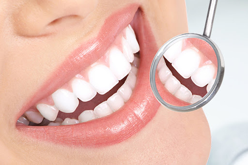 https://www.mysmiledentalclinic.com/images/services/Cosmetic-dentistry.jpg